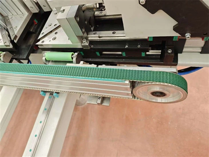 Cnc Four Corner Welding Machine transmission