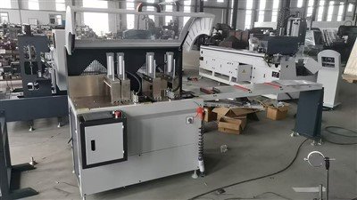 CNC testera za rezanje uglova